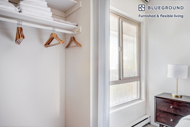 Building Photo - 4025 Via Marina