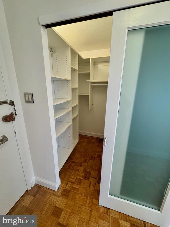 Building Photo - 244 W Rittenhouse Square
