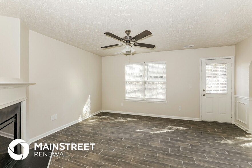 Building Photo - 7471 Garnet Dr