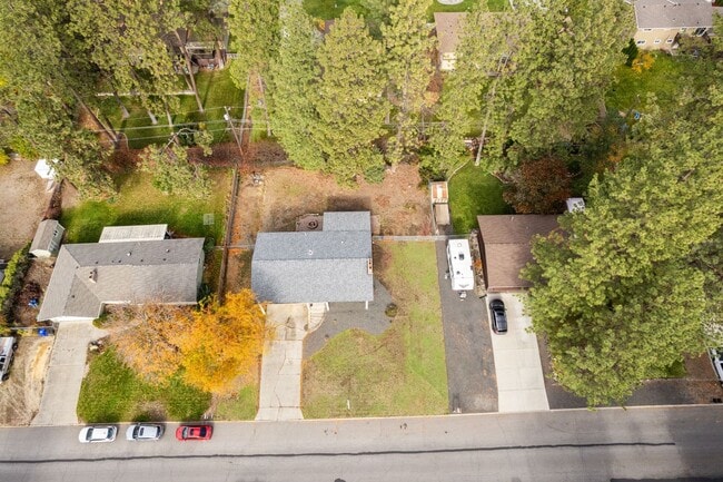 Building Photo - Move-In Special - Beautiful South Valley Home! Available Now!