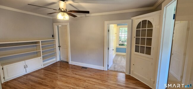 Building Photo - 1555 Byam Rd