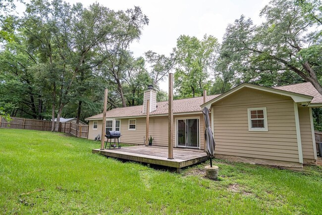 Building Photo - 4679 Inisheer Dr