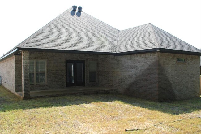Building Photo - 3 Bedroom, 2 Bath in Nettleton! MAY 2025 MOVE IN