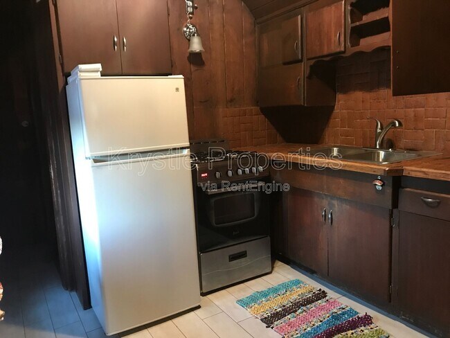 Building Photo - 50 Winslow Ave