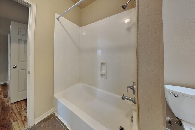 Building Photo - 1411 Cameron Park Ln