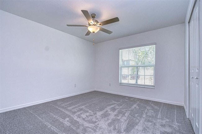Building Photo - 8879 Little Bluestem Dr