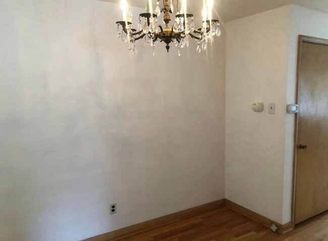 Building Photo - 8412 Winzenburg Dr