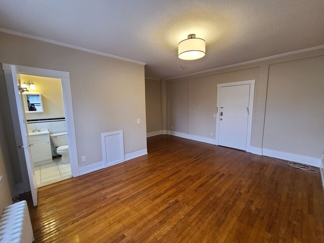 Building Photo - 85 Meigs St