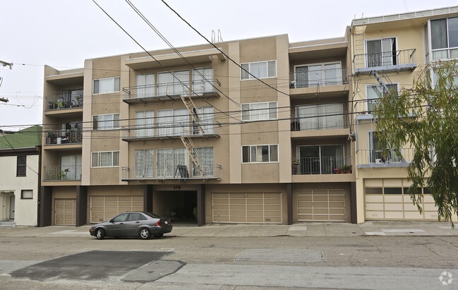 Building Photo - 175 21st Avenue