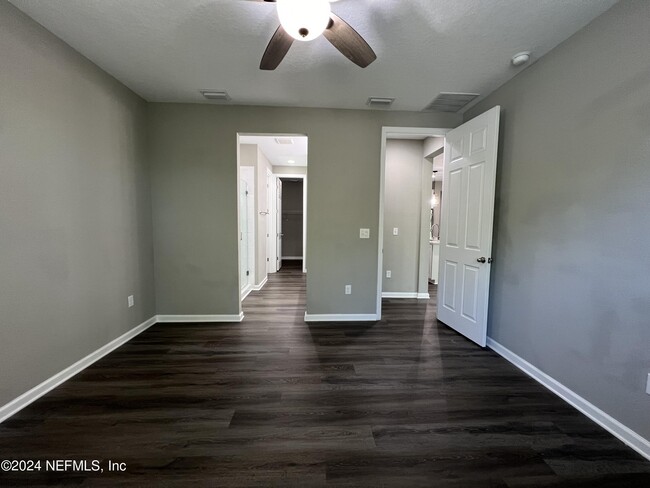 Building Photo - 9515 Scaup Way