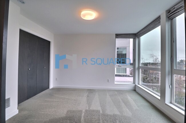 Building Photo - 4447 41st Ave SW
