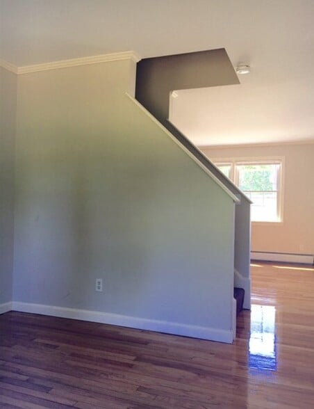 living room - 24 Hobart Ln