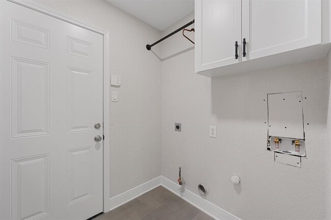 Building Photo - 11 Davis Cottage Ct