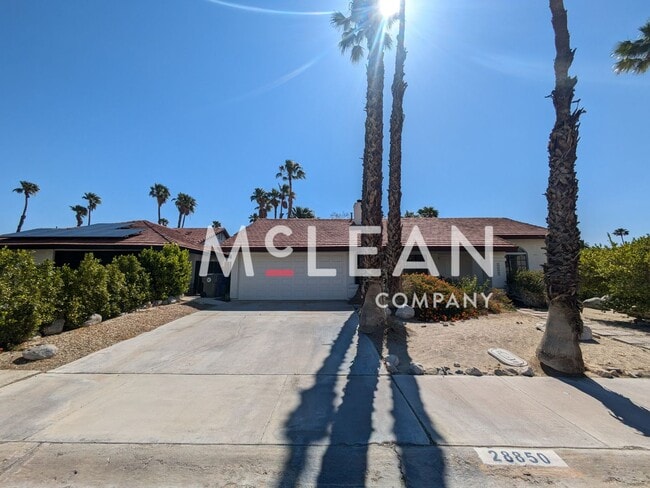Primary Photo - Charming 3-Bedroom Home for Lease in Cathe...