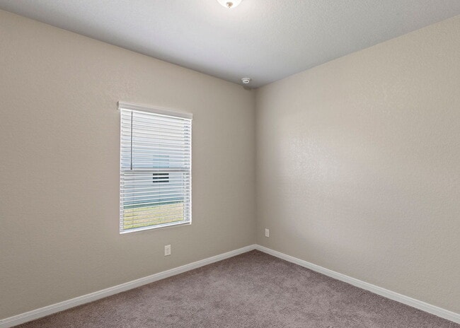 Building Photo - Beautiful 3 Bedroom Home with Open Layout ...