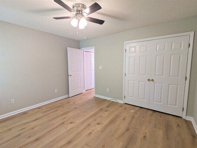 Building Photo - Lonesome Wind Way