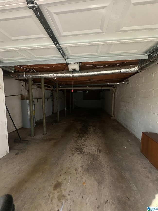 Building Photo - 839 Linbard Ln