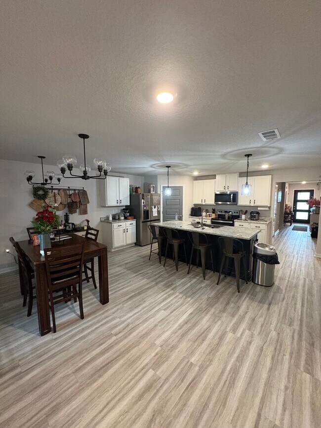 Building Photo - 6731 Cambrian Ridge
