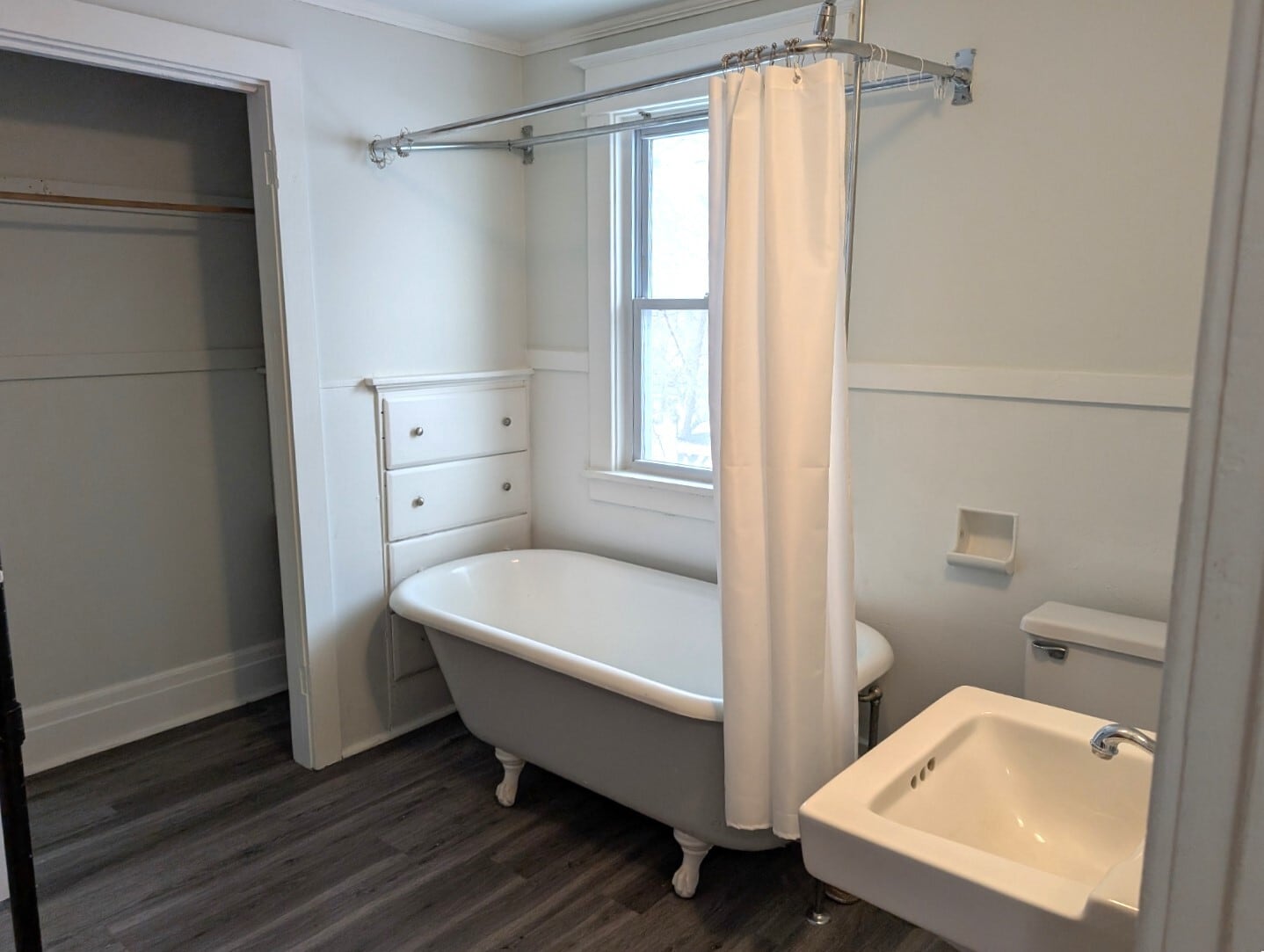 Building Photo - 81 Church St