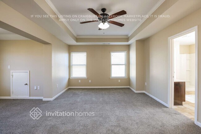 Building Photo - 3215 Franklin St