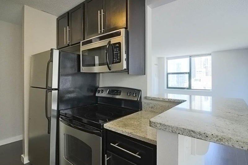 Building Photo - 126 W Huron St