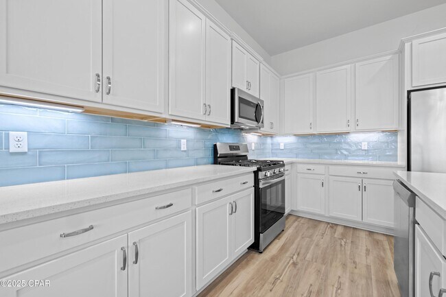 Building Photo - 135 Paradise Found Cir