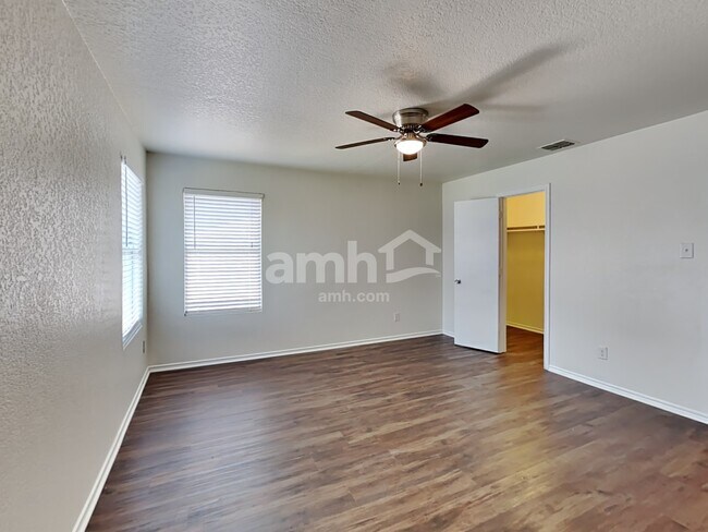 Building Photo - 4507 Waldon Pond