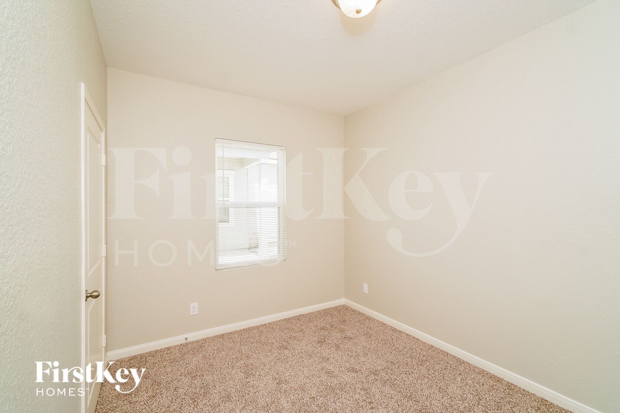 Building Photo - 13509 Sunrise Mdw