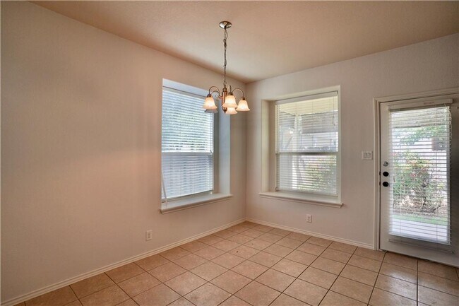 Building Photo - 8712 Wood Stork Dr