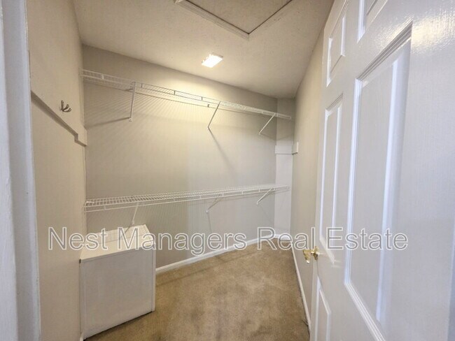 Building Photo - 1808 Bryn Mawr Dr