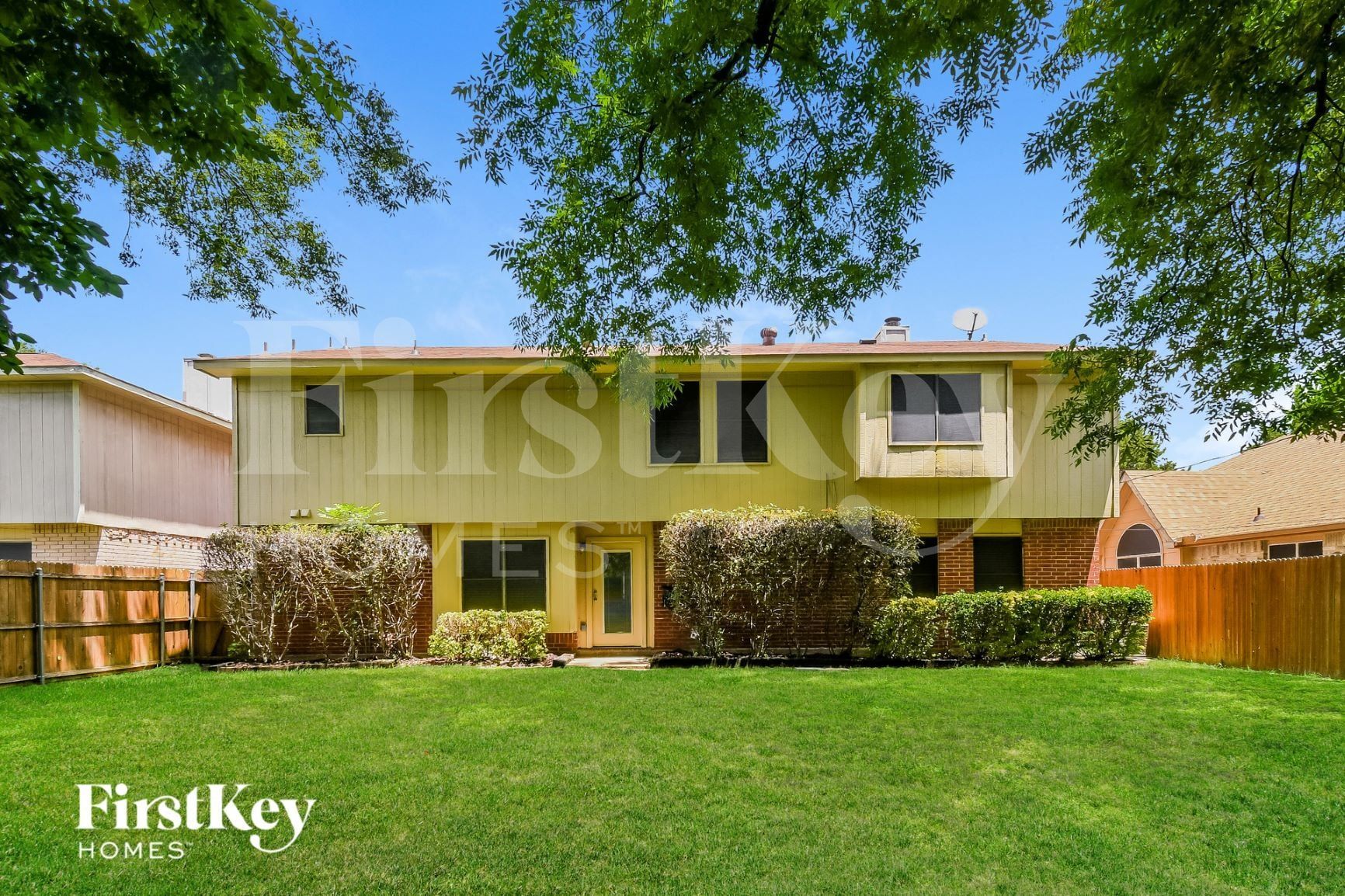 Building Photo - 905 Shady Brook Ln