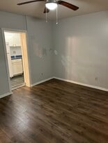 Building Photo - 405 1st St