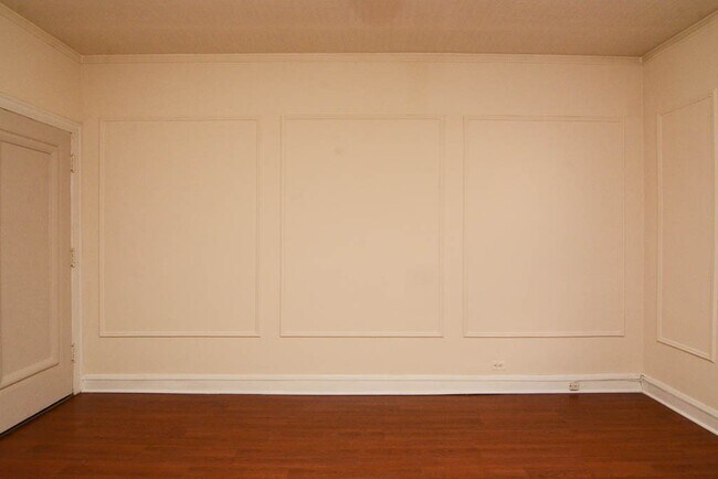 Building Photo - 2832 N Burling St