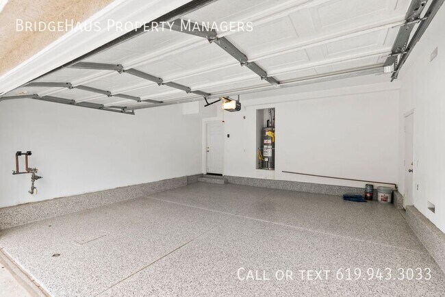 Building Photo - 1048 Sunset Crossing Point