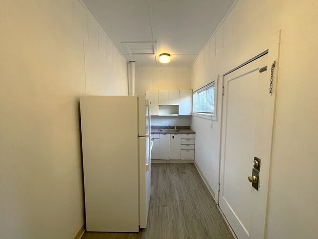 Building Photo - 1098 Humboldt Ave