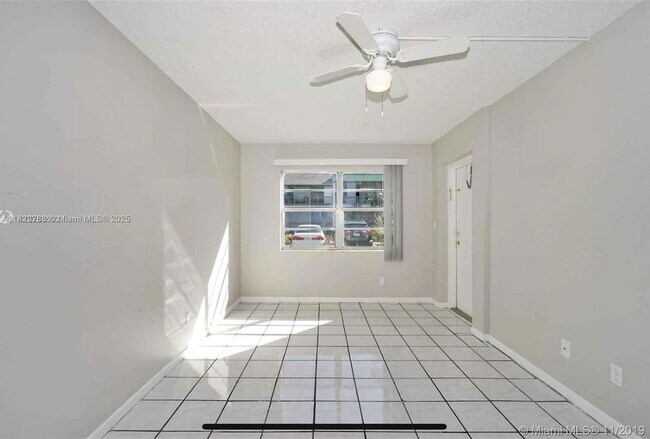 Building Photo - 4147 NW 90th Ave