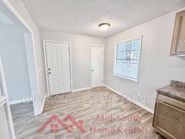 Building Photo - 4315 Mountain Terrace St