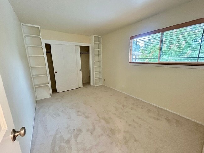 Building Photo - Enjoy the Good Life on Easy Street! RV Par...