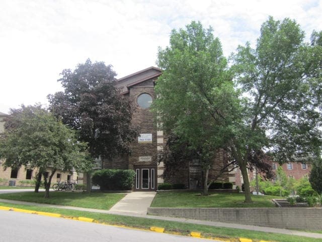 Primary Photo - Woodcrest