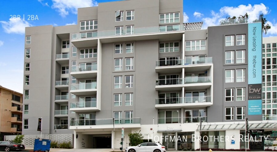 Building Photo - 1168 S Barrington Ave