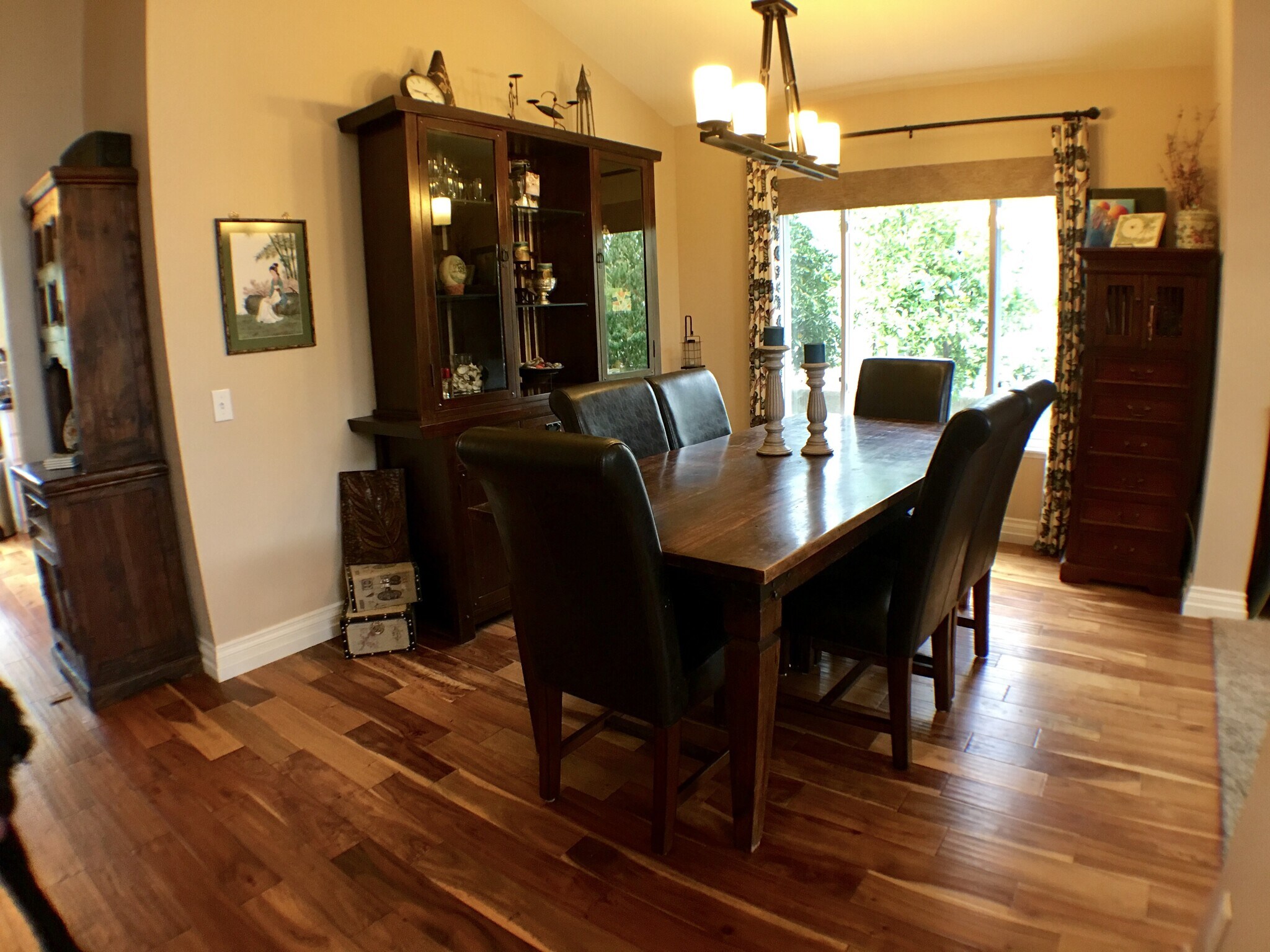 Building Photo - 672 Garland Court