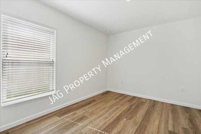 Building Photo - 233 Bird of Paradise Dr