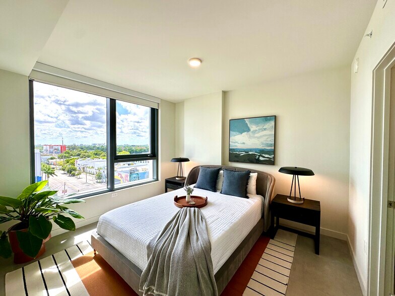 Building Photo - 337 NW 31st St