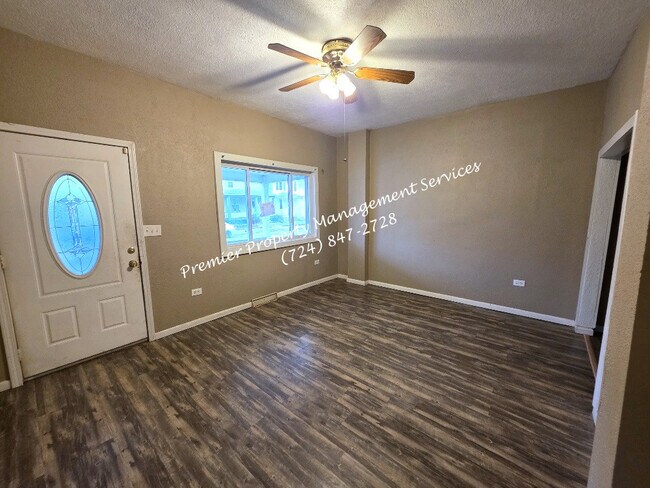 Building Photo - 1802 3rd Ave