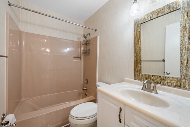 Building Photo - 257 Gemini Dr