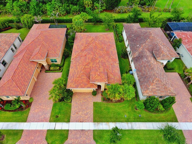 Building Photo - 10973 SW Visconti Way