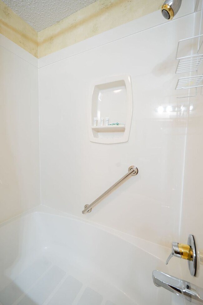 Building Photo - Charming, 2 Bedroom, 2 Bath, 1 car garage with a beautiful gazebo.