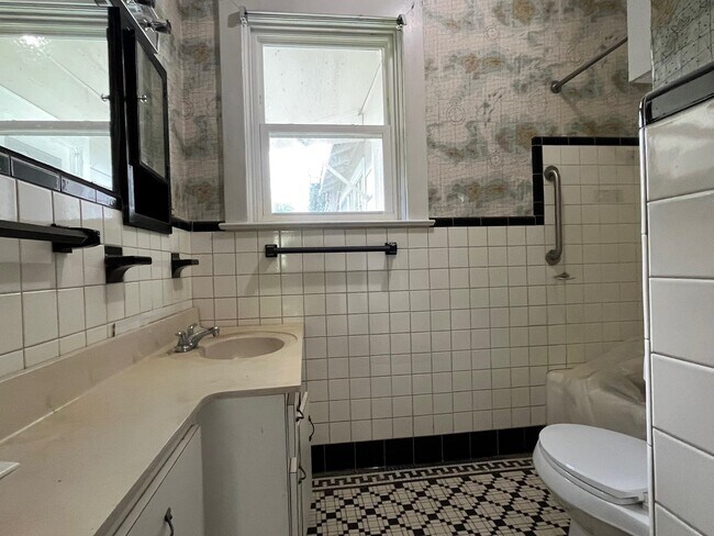 Building Photo - 115 Oglethorpe Blvd