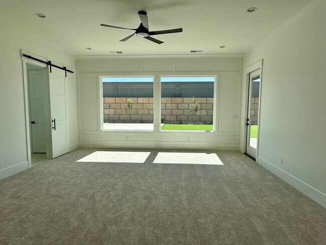 Building Photo - Stunning 5 Bedroom Home with Premium Upgrades Throughout
