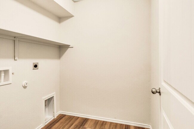 Building Photo - 117 Nathaniel Dr